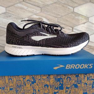 Brooks Revel 3 Women's Black Size 7